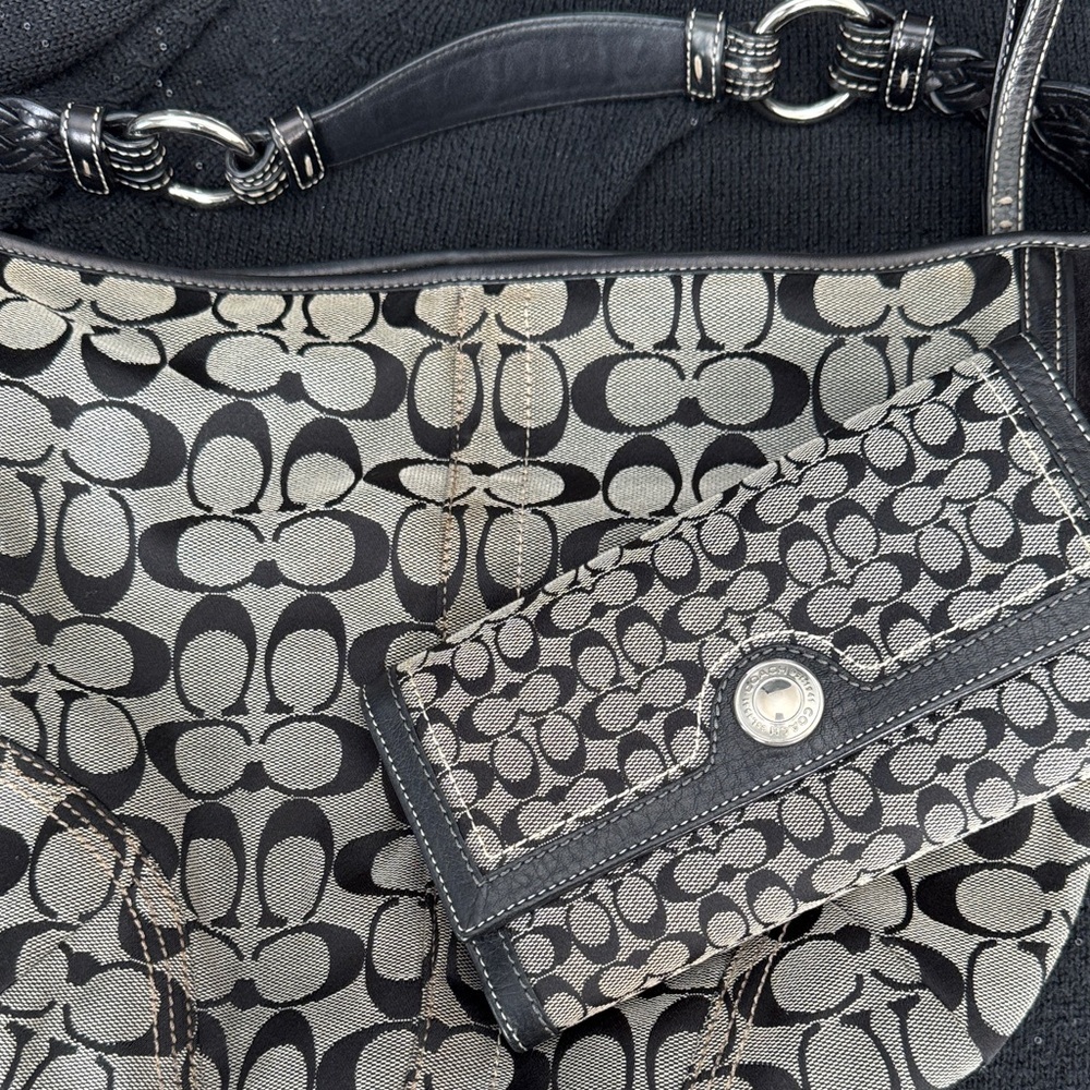 ❤️Stylish Black and Gray Coach Women's Bag